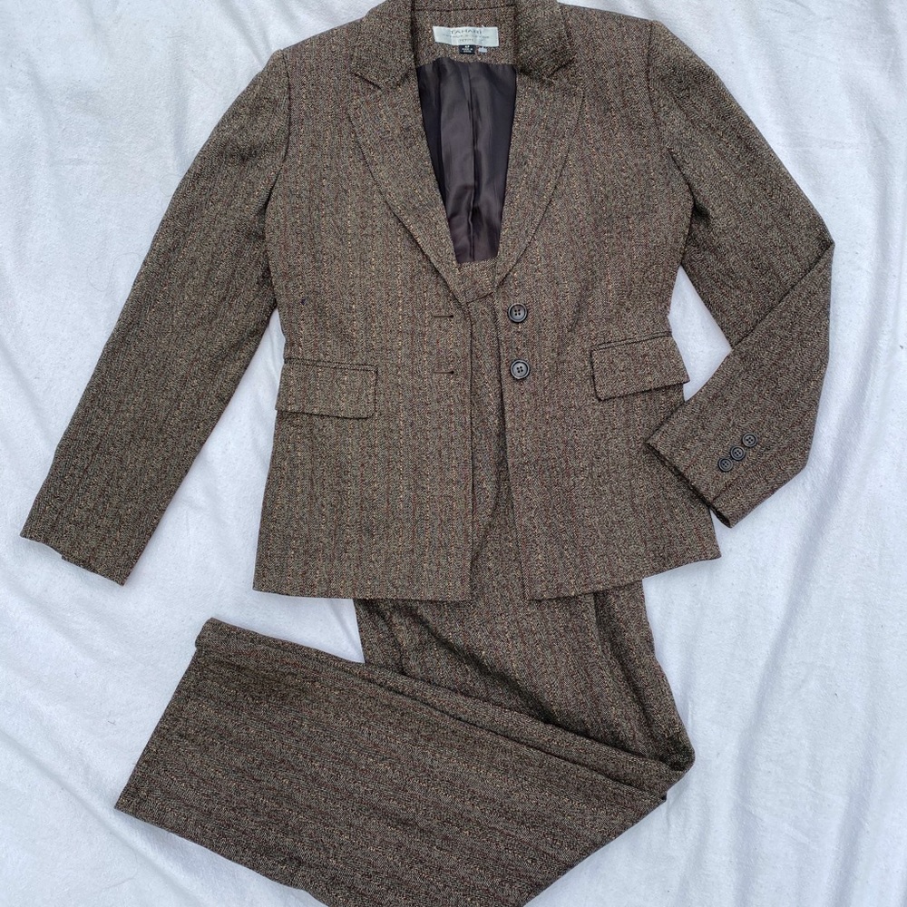 Elie Tahari Vintage Two Piece Suit
